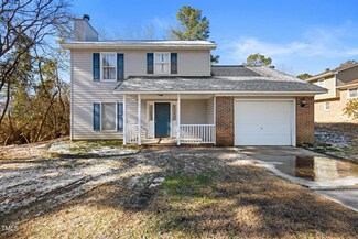 6889 Pin Oak Ln, Fayetteville, NC 28314