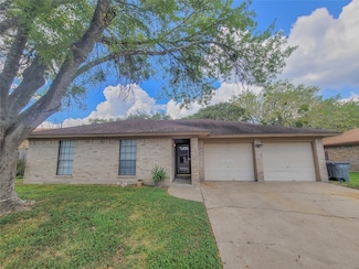 214 Williamsburg Ave, Victoria, TX 77904