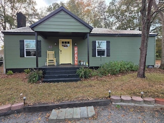 115 Charleston Ave, Batesburg, SC 29006