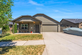 2764 NE Spring Water Place, Bend, OR 97701