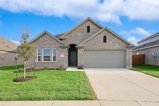 135 Patrick Henry Dr, Venus, TX 76084