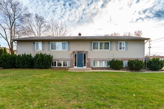 1305 Lakeview Ave, Battle Creek, MI 49015
