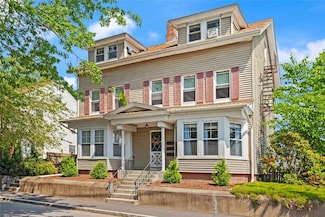 1 Hope St, Lincoln, RI 02865