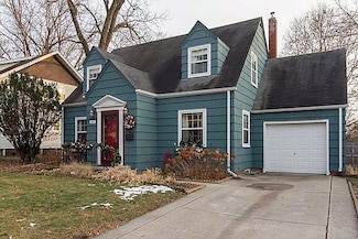 1214 N 2nd St, Ames, IA 50010
