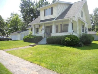 520 Davis Ave, Medina, NY 14103