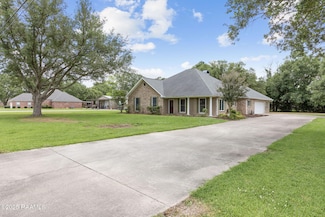104 Briarfield Dr, Carencro, LA 70520