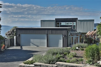 3139 Saratoga Rd, Langley, WA 98260