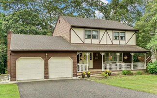 4 Blair Ct, Spring Lake, NJ 07762