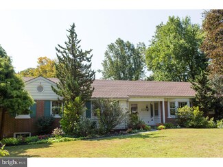 1304 Scott Dr, Coatesville, PA 19320
