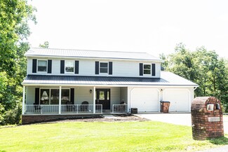 22020 Country Club Dr, Catlettsburg, KY 41129