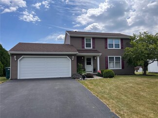27 Newcomb Dr, Hilton, NY 14468