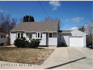 760 760 W Broadway, Plainview, MN 55964