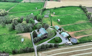 177 Valley Ln, Annville, PA 17003