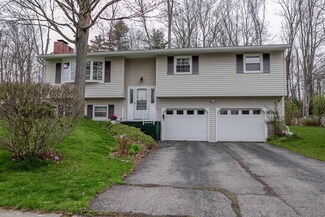 12 Prouty Pkwy, South Burlington, VT 05403