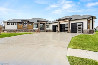 1069 49th Terrace W, West Fargo, ND 58078