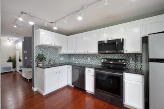 9465 Jewel Ln N, Maple Grove, MN 55311