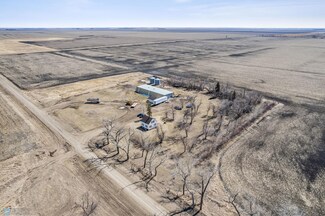 15612 8th St SE, Blanchard, ND 58009