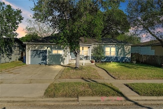 717 Chase Dr, Corpus Christi, TX 78412