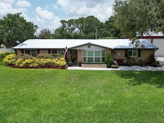 1423 Spruce Rd N, Lakeland, FL 33809