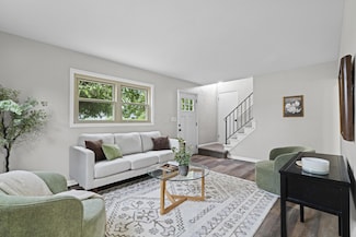 986 Loretta Ave, Columbus, OH 43211