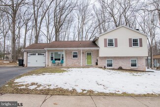 461 Canterbury Dr, State College, PA 16803