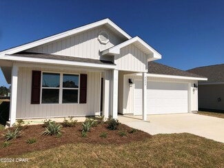 4467 Riparian Ln, Panama City, FL 32404