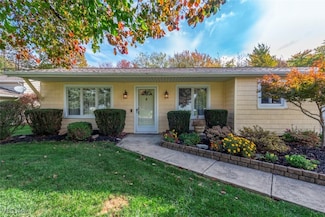 15279 Walnut Creek Dr, Strongsville, OH 44149