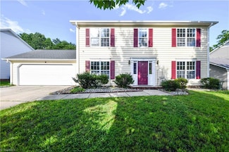 11 Manor Ridge Ct, Greensboro, NC 27407