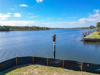 1300 NW 19th Ct, Crystal River, FL 34428