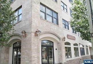 380-382 Anderson Ave Unit C3, Cliffside Park, NJ 07010