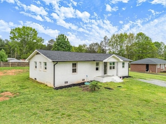 116 Ashley Dr, Pelzer, SC 29669
