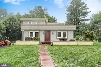 911 Nixon Dr, Mechanicsburg, PA 17055