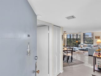 20400 W Country Club Dr Unit 605, Aventura, FL 33180