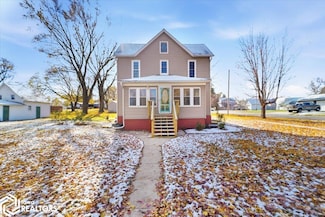 602 E Maple St, Hubbard, IA 50122