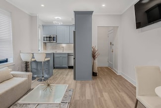 315 E 77th St Unit 5G, New York, NY 10075