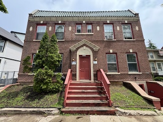 831 College Ave, Racine, WI 53403