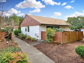 15135 SW 116th Ave Unit 1, Portland, OR 97224