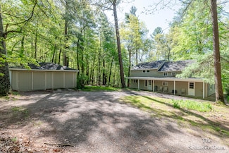 10436 Morgan Mills Ave NE, Greenville, MI 48838