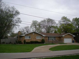 12401 S 68th Ct, Palos Heights, IL 60463