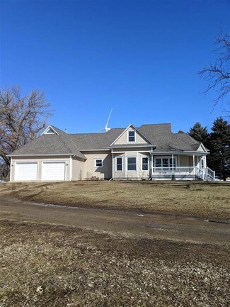1869 170th Ave, Milford, IA 51351