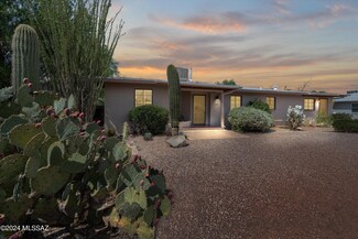 2853 E Chula Vista Dr, Tucson, AZ 85716