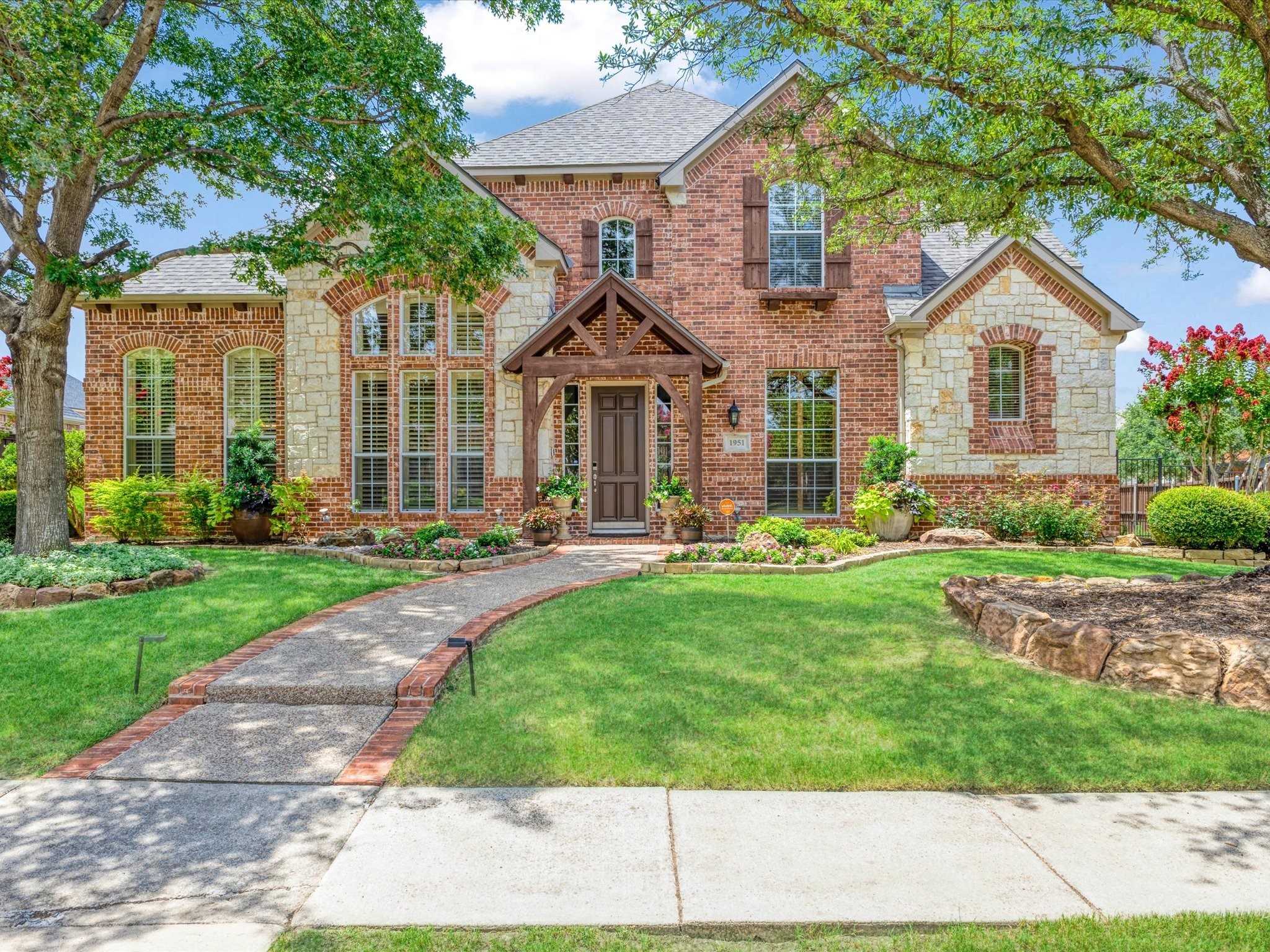 1951 Spindletop Trail, Frisco, TX 75033