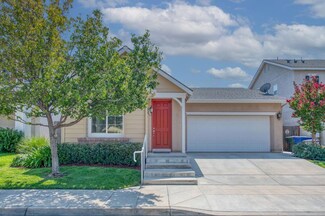 7463 E Ramona Way, Fresno, CA 93737
