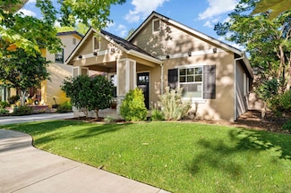 1865 40th St, Sacramento, CA 95819