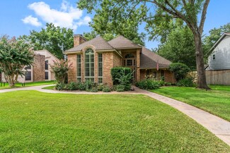 207 Laura Ln, Conroe, TX 77385