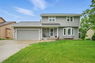 1290 S 4th St, Carlisle, IA 50047