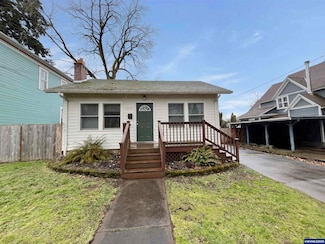 2070 Court St NE, Salem, OR 97301