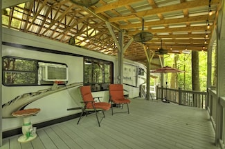 236 31st St, Ellijay, GA 30540