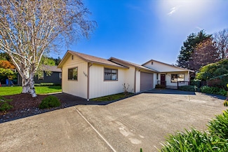 3581 Clifton Way, Fortuna, CA 95540