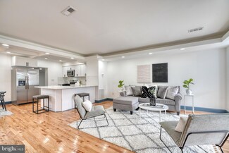 2601 Robb St, Baltimore, MD 21218